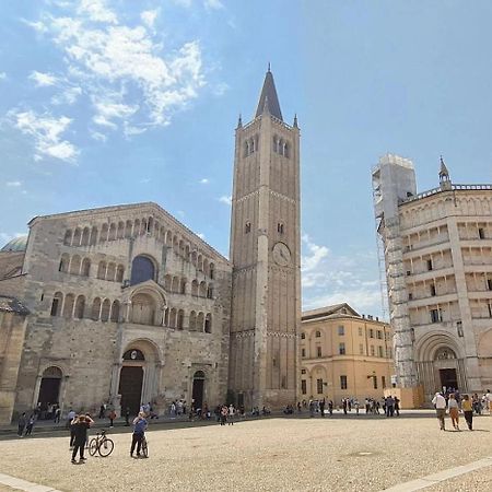 Luxury 5 Al Duomo Di Parma Διαμέρισμα Εξωτερικό φωτογραφία