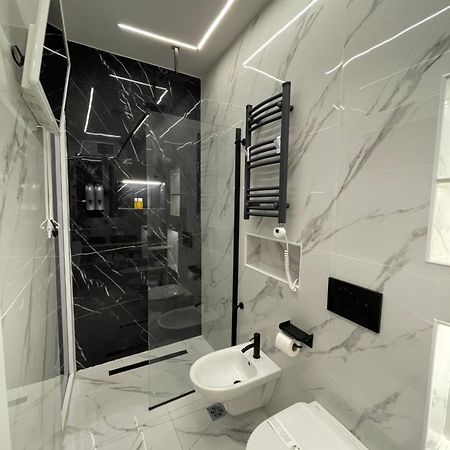 Luxury 5 Al Duomo Di Parma Διαμέρισμα Εξωτερικό φωτογραφία