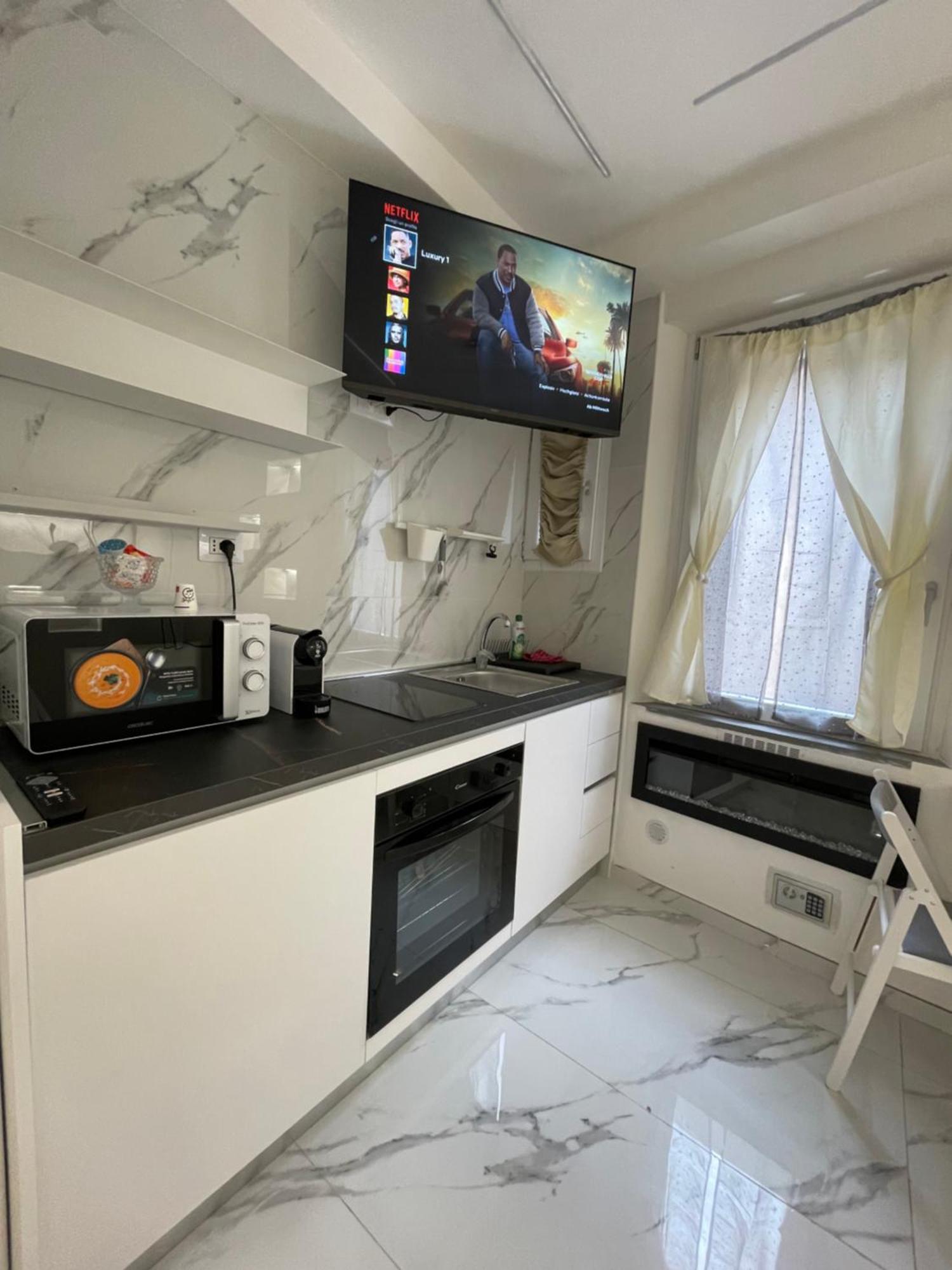 Luxury 5 Al Duomo Di Parma Διαμέρισμα Εξωτερικό φωτογραφία